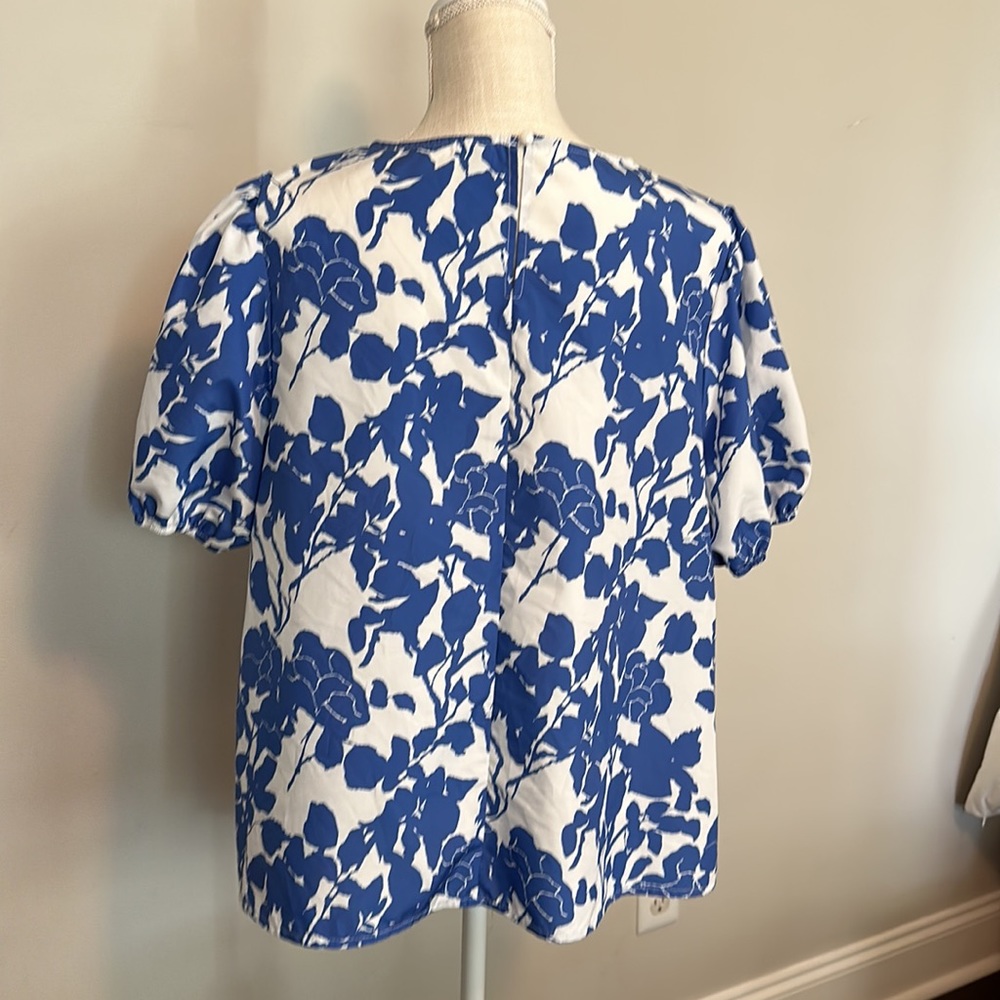 Blouse 💙 - Picture 3 of 5